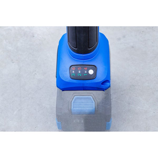 Aufsicht auf einen Akku-Bohrschrauber mit Drehmomenteinstellung