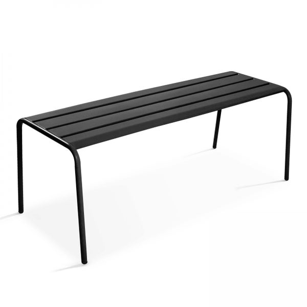 Schlichte Gartenbank aus Metall ohne Rückenlehne mit Sitzfläche aus Längsstreben in Anthrazit.