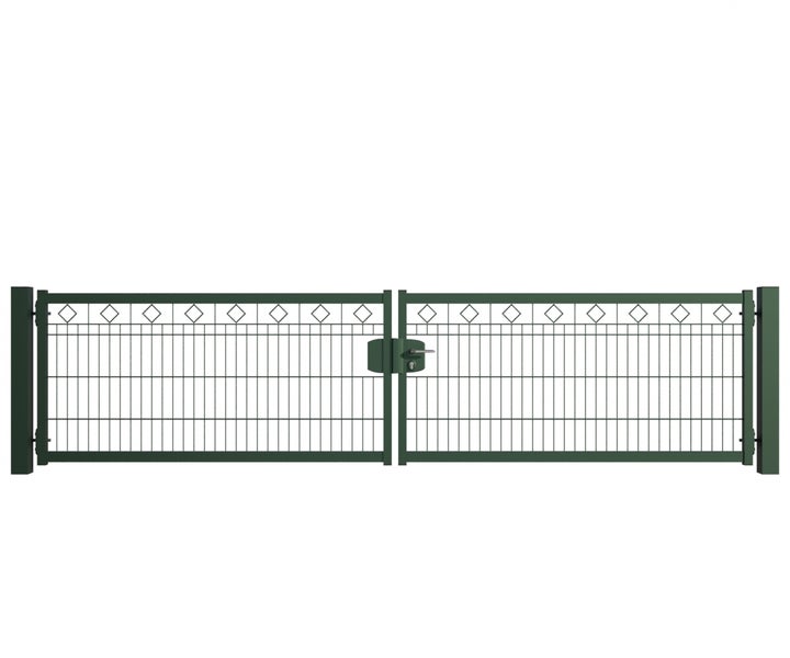 Doppelflügeltor aus Metall mit Schloss und Rautenmuster