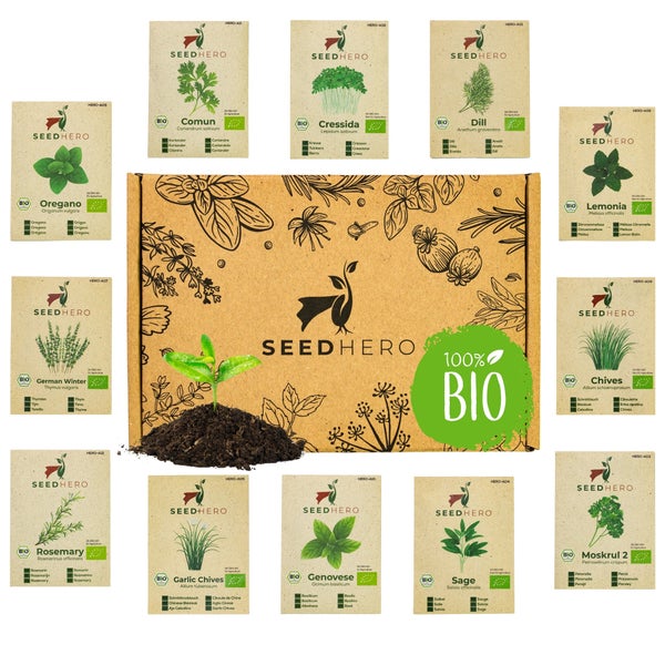 Biologisches Kräutersamen-Set von SEEDHERO mit zwölf Sorten wie Basilikum, Oregano und Rosmarin in Papiertüten und Karton mit Bio-Siegel.