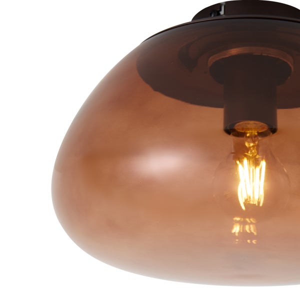 Moderne Deckenleuchte mit halbrunden Glasschirm und sichtbarem Filament Leuchtmittel