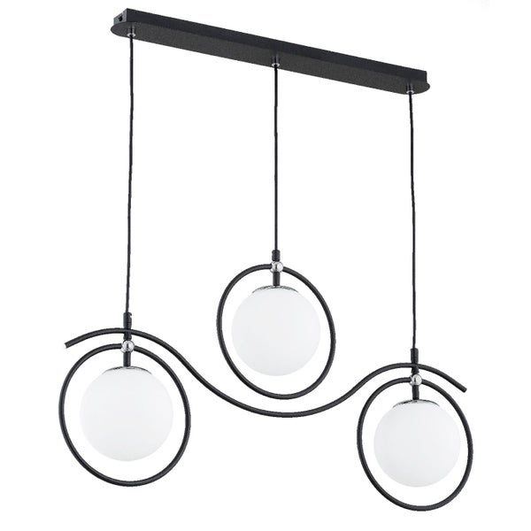 Moderne dreiflammige Pendelleuchte mit kugelformigen Glasschirmen und dekorativen Metallringen