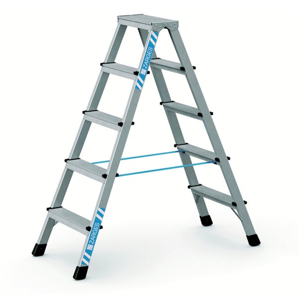 Zarges Stehleiter mit vier Stufen