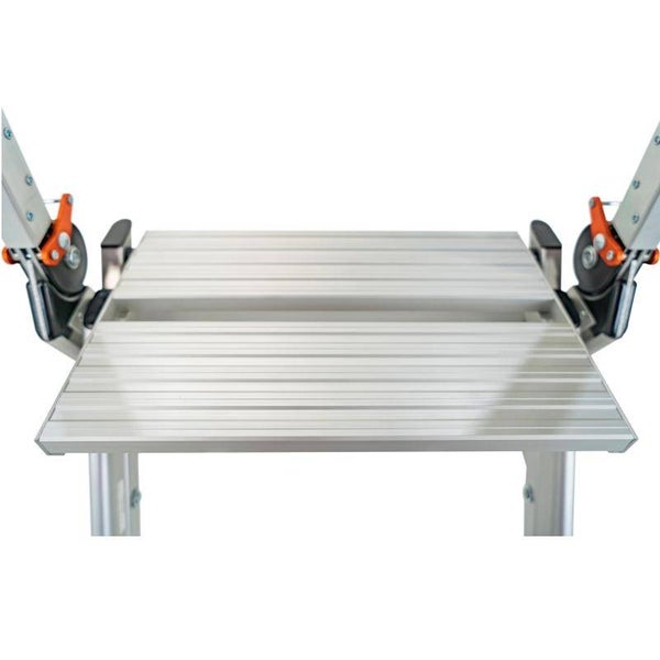 Arbeitsplattform aus Aluminium mit geriffelter Oberfläche und Gelenkverriegelung.