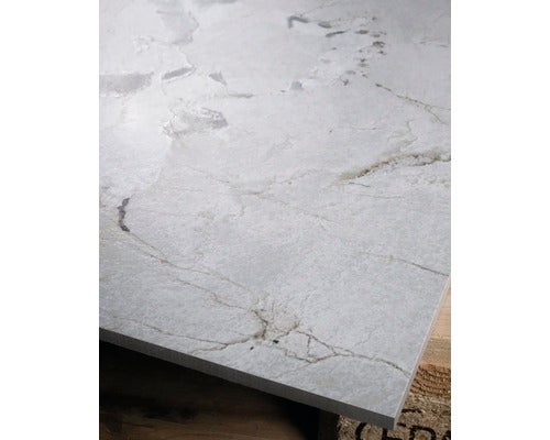 Fliesenplatte mit Marmoroptik