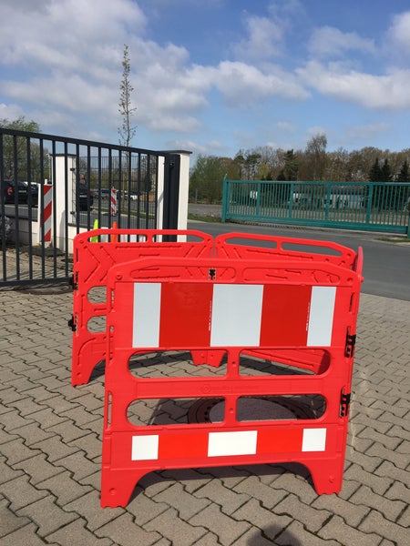UvV Schachtschutzgitter, Absperrgitter 4 Elemente 4x1m Schranke +Tastleiste / Rot / RA1 Reflexfolie