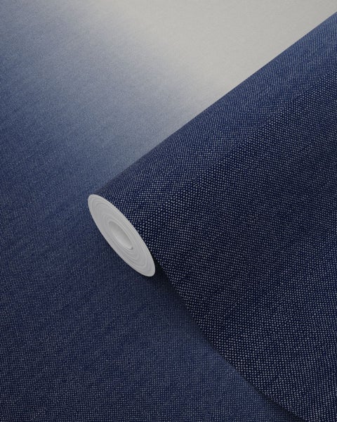 Tapetenrolle mit Farbverlauf von Dunkelblau nach Grau