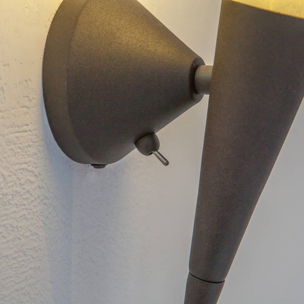 Lindby Wandleuchte, Wandlampe Innen Alva (Modern) in Braun aus Metall (1 flammig E14) - Wandfackel Wandstrahler Wandbeleuchtung Schlafzimmer / Wohnzimmer Flurleuchte