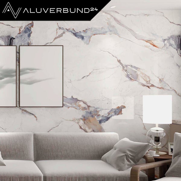 Aluverbundplatten mit Marmoroptik im Wohnzimmer