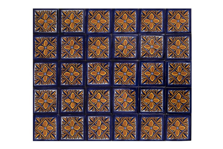 Fliesen mit floralem Muster