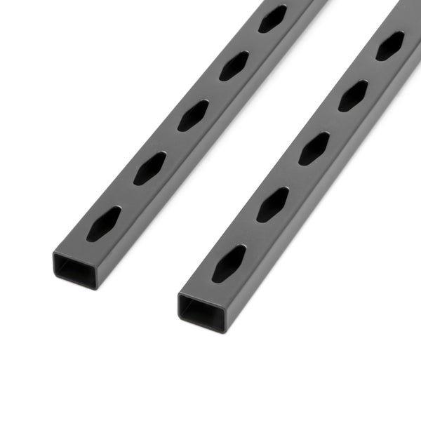 Zwei graue Wandschienen aus Metall mit ovaler Lochung für Regalsysteme.