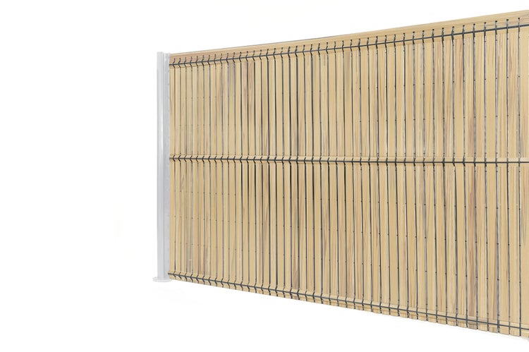 Bambus Sichtschutzzaun mit Metallelementen