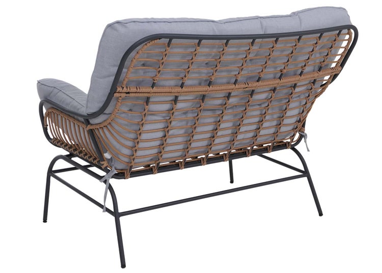 Gartensofa mit schwarzem Metallgestell, brauner Geflecht-Rückseite und grauen Sitzkissen in der Rückansicht.