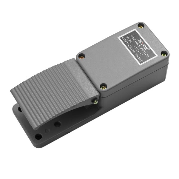 Grauer Fußschalter aus Metall, Typ YDT1-17, 10 Ampere, 380 Volt Wechselstrom, geriffelte Pedaloberfläche.