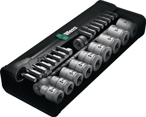 Wera Werkzeug-Set in schwarzer Textiltasche, bestehend aus verschiedenen Bits und Steckschlüsseleinsätzen.