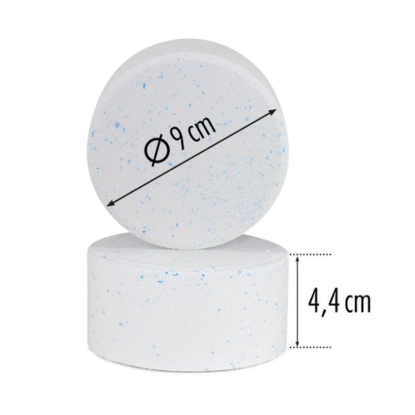 Zwei Schwimmbadchlor Tabletten mit den Maßen 9 cm Durchmesser und 4,4 cm Höhe