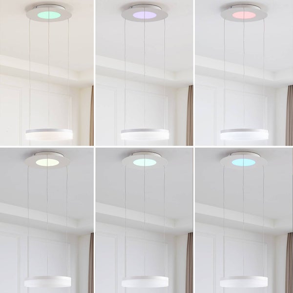Sechs Ansichten einer runden Pendelleuchte mit RGB Farbwechselfunktion in einem hellen, modern eingerichteten Wohnraum.