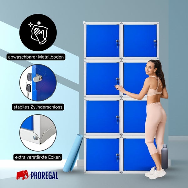 Metallschrank mit acht blauen Fächern, Zylinderschloss, verstärkten Ecken und abwaschbarem Boden in einem hellen Fitnessraum. ProRegal Logo.