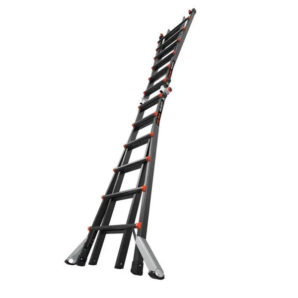 Little Giant Velocity Teleskopleiter, voll ausgezogen, Mehrzweckleiter aus Aluminium mit breitem Standfuß.