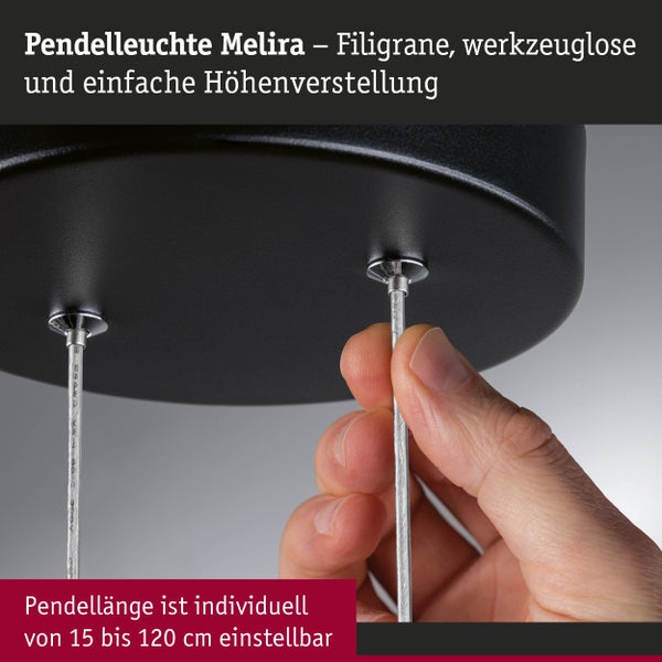 Höhenverstellung der Pendelleuchte Melira ohne Werkzeug durch Verschieben der Seile am Baldachin von 15 bis 120 Zentimeter.