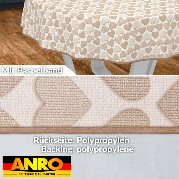 Tischdecke mit Herzmuster und Paspelband