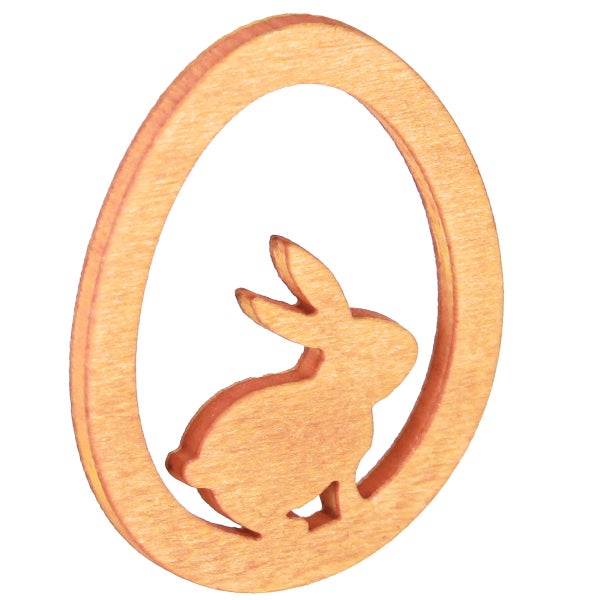 Osterdekoration aus Holz in Eiform mit Hasen-Silhouette.