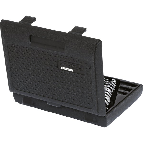 Schlüsselringschlüsselsatz in geöffnetem schwarzen Koffer