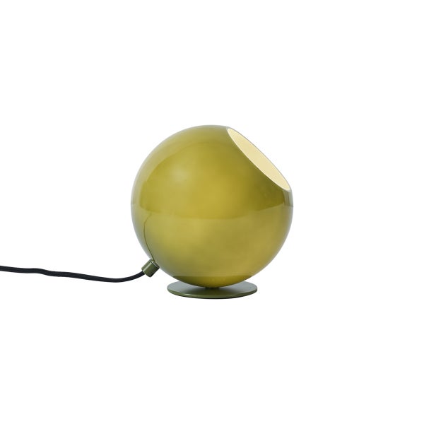 Kugelförmige Tischleuchte in Olivgrün mit schräger Öffnung und schwarzem Kabel.