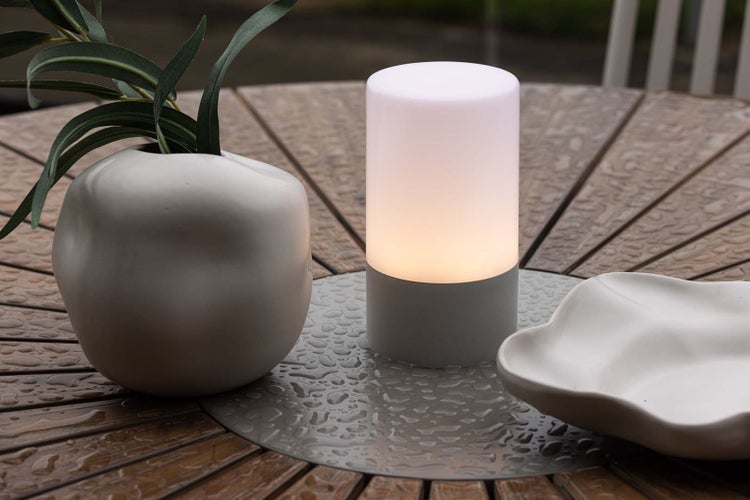 Tubu Tischleuchte LED für den Außenbereich grau. 10 X 10 X 18 cm