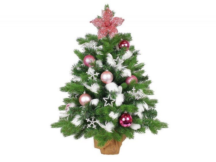 Künstlicher Weihnachtsbaum in einem Jutesack, geschmückt mit Kugeln, Sternen und Federn als festliche Weihnachtsdekoration.