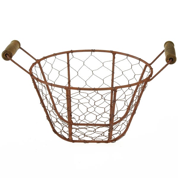 Drahtkorb mit Holzgriffen