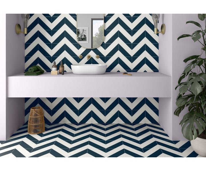 Feinsteinzeug Wand- und Bodenfliese Zebra Navy 22,3 x 22,3 x 0,95 cm glasiert matt Rundkante