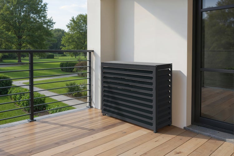 Abdeckung für Klimaanlage auf einer Terrasse
