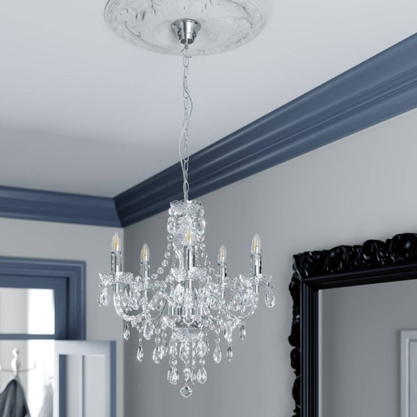 Kronleuchter mit Kristallglas und Kettenaufhängung