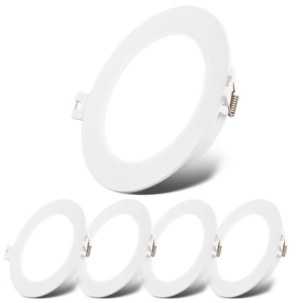 Set aus fünf runden weißen LED-Einbaupanels in flacher Bauweise mit seitlichen Federklammern für die Deckenmontage.