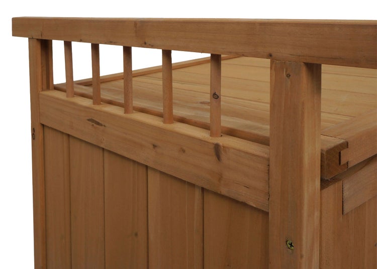 Detailaufnahme einer Holzgartenbox mit Deckel