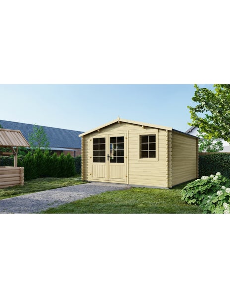 Gartenhaus aus hellem Holz mit Satteldach, Doppeltür mit Glaseinsätzen und einem Fenster in einem gepflegten Garten mit Kiesweg.