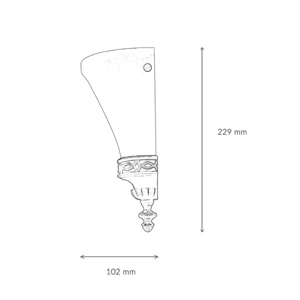 Abmessungen einer Konsole: 229 mm hoch, 102 mm breit.