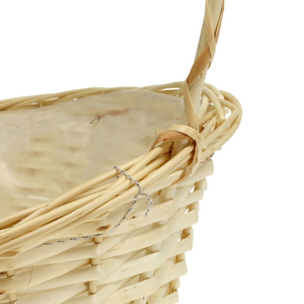 Geflochtener Korb mit Griff