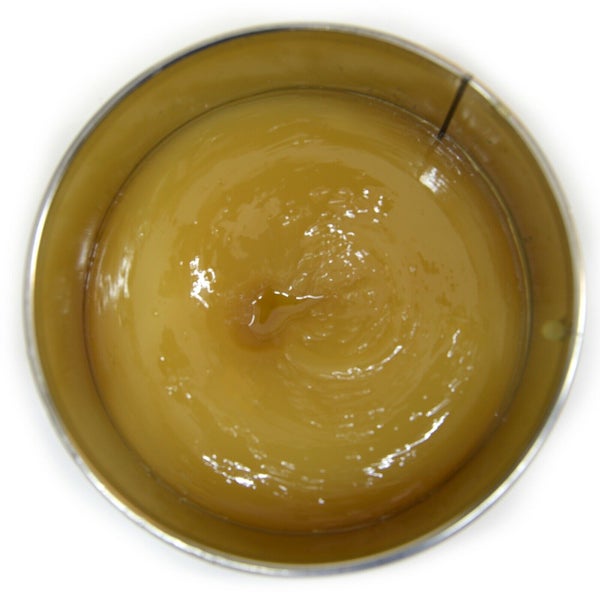 Schmierfett in einer Dose, von oben gesehen.