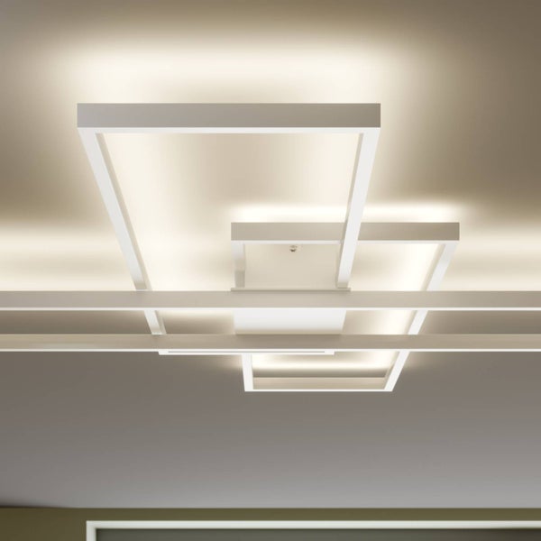 Moderne LED-Deckenleuchte mit überlappenden rechteckigen Rahmen, warmweißes Licht aus geometrischen Elementen.