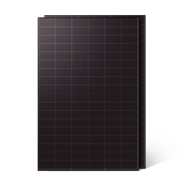 Zwei rechteckige Photovoltaikmodule mit feiner Zellenstruktur für Solaranlagen.