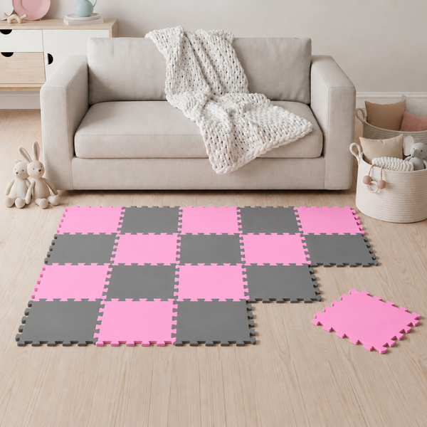 Spielmatte als Stecksystem aus Schaumstoff in quadratischer Form zur Gestaltung einer weichen Unterlage im Kinderzimmer