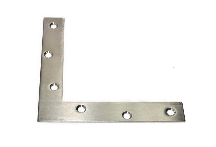 Winkelverbinder aus Metall mit Löchern für Schrauben