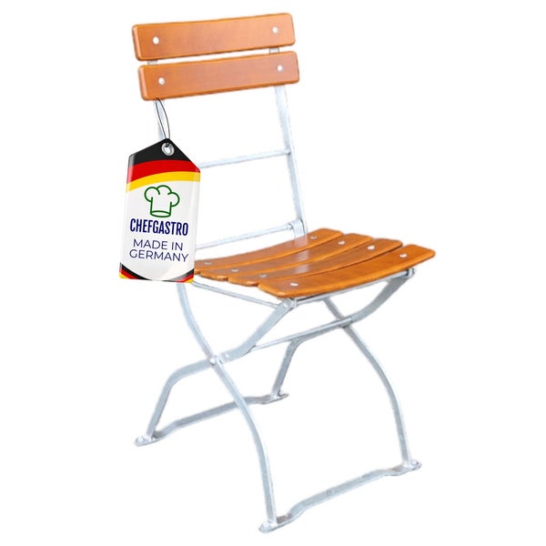 Klappbarer Biergartenstuhl mit braunen Holzlatten und silbernem Metallgestell, Hergestellt in Deutschland, ChefGastro Logo