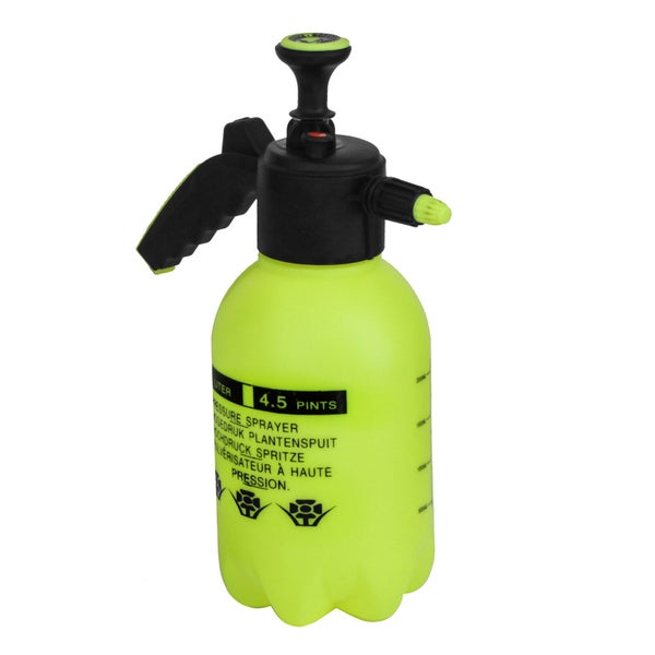 Drucksprühgerät für Pflanzen mit Pumpmechanismus und einstellbarer Düse für die Gartenpflege.