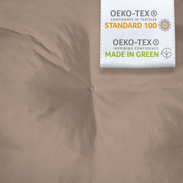 Oeko-Tex Standard 100 Zertifizierung für schadstoffgeprüfte Textilien und Made in Green für nachhaltige Produktion.