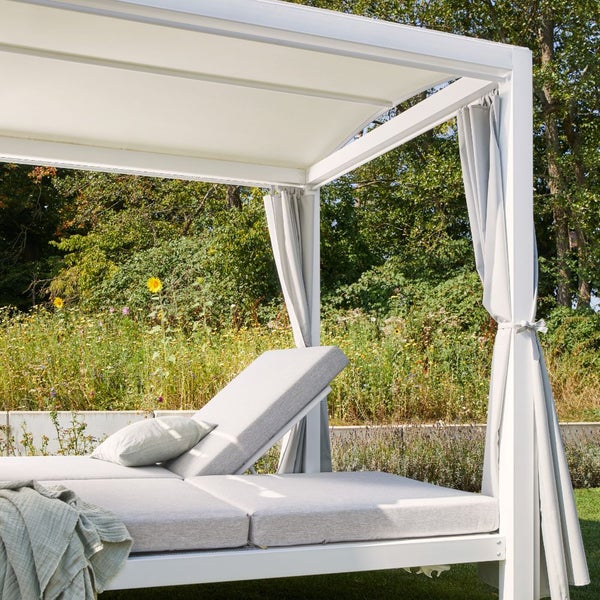 Home Deluxe - Sonnenliege - LYON, Maße: ca. 208 x 188 x 207 cm, FARBE: Weiß, Loungebett für 2 Personen, inkl. Vorhänge und Sonnendach I Gartenliege Doppelliege Gartenliege
