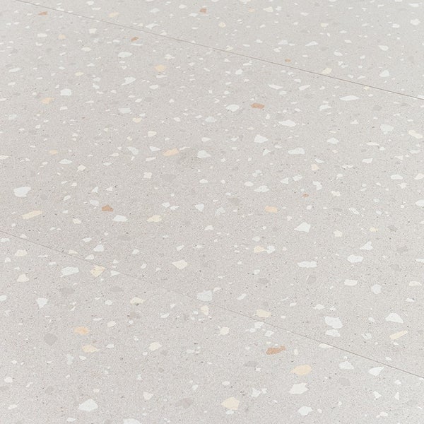 Fliese in Terrazzo Optik mit gesprenkelter Oberflaeche fuer Wand und Boden