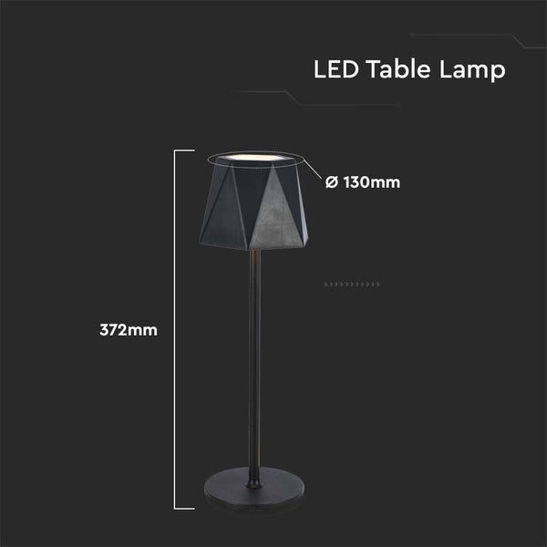 LED-Tischleuchte mit geometrischem Lampenschirm und einer Höhe von 372 Millimeter